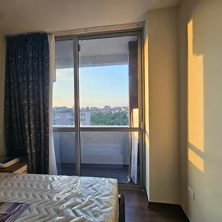 Διαμέρισμα Luxury Guests *